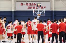 开云体育-高水平对决即将打响，球员备战状态高涨