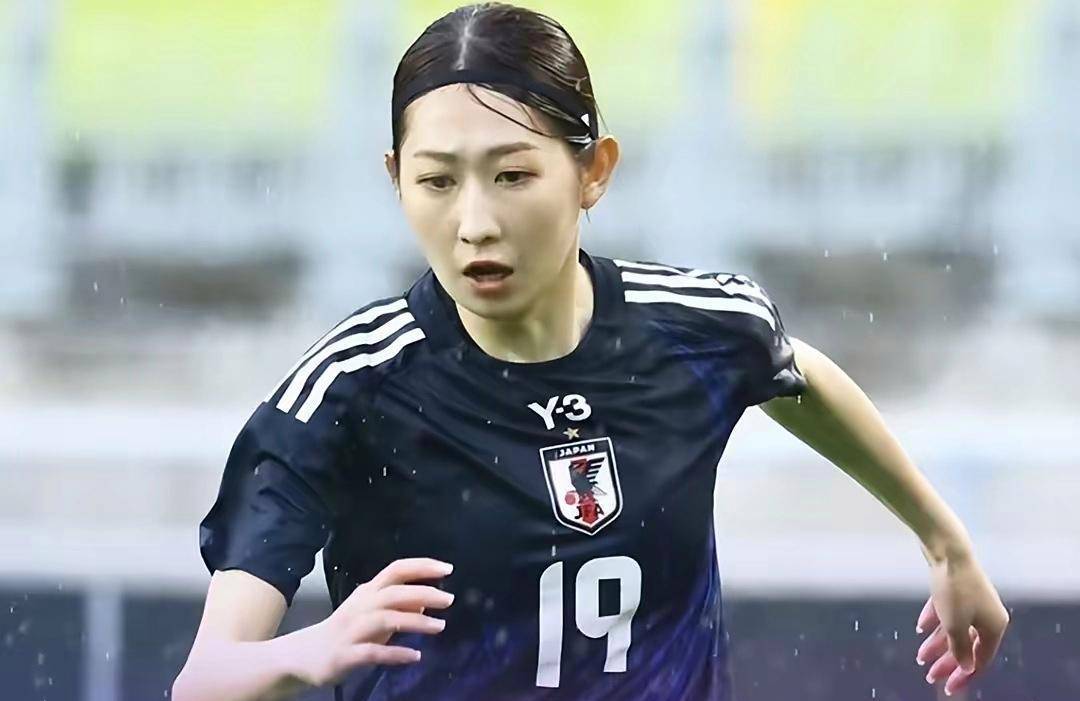 日本女足在世界杯激战中晋级八强