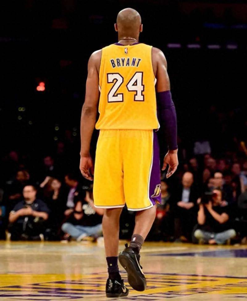 命中队球员生涯告别NBA，谢幕成名